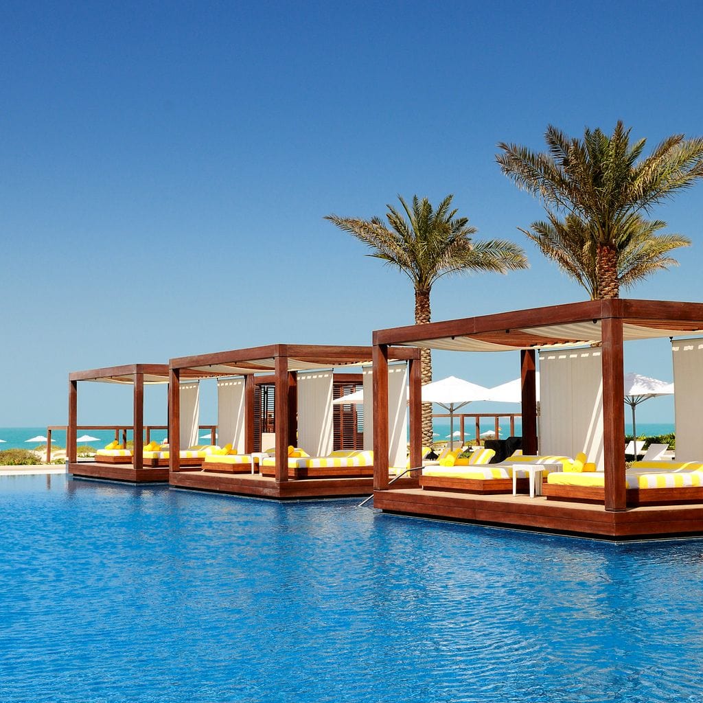 Luxury Pool Beds - Image 19